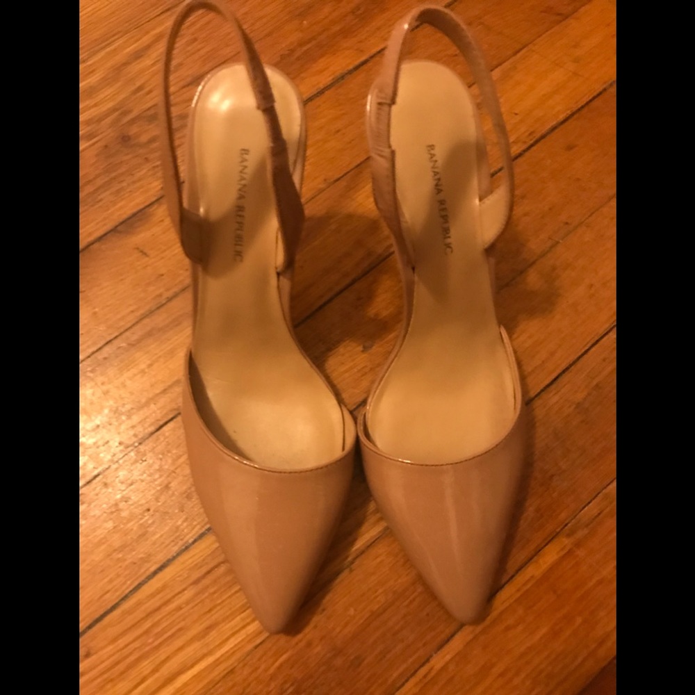Banana Republic Tan Heels